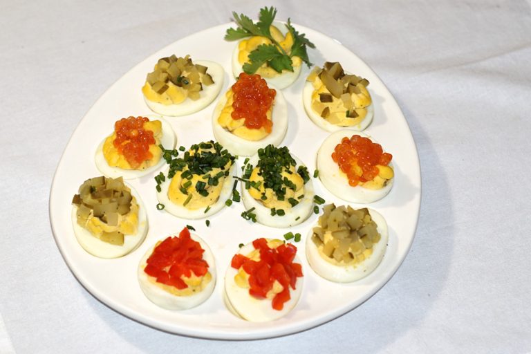 deviled eggs with red caviar — jajka faszerowane