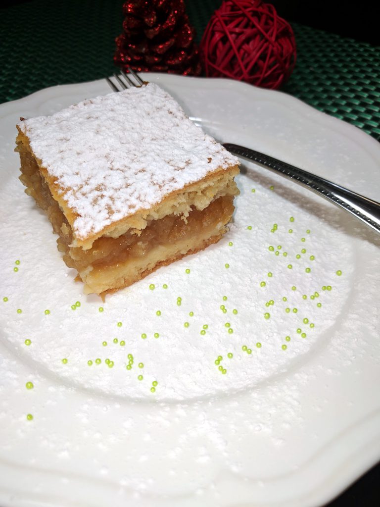 apple cake — szarlotka