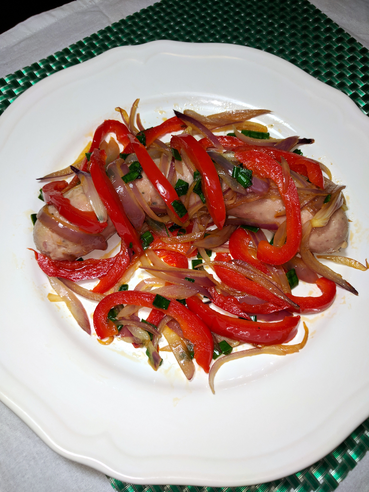grilled white sausage with peppers